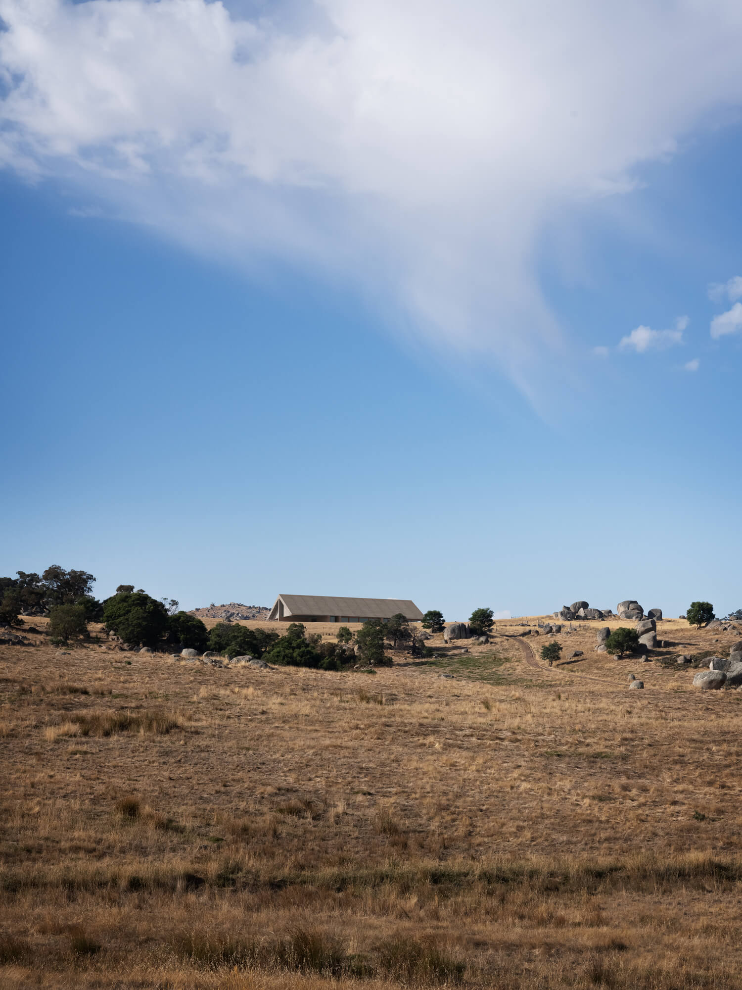 Nulla Vale House. Architecture by Edition Office
